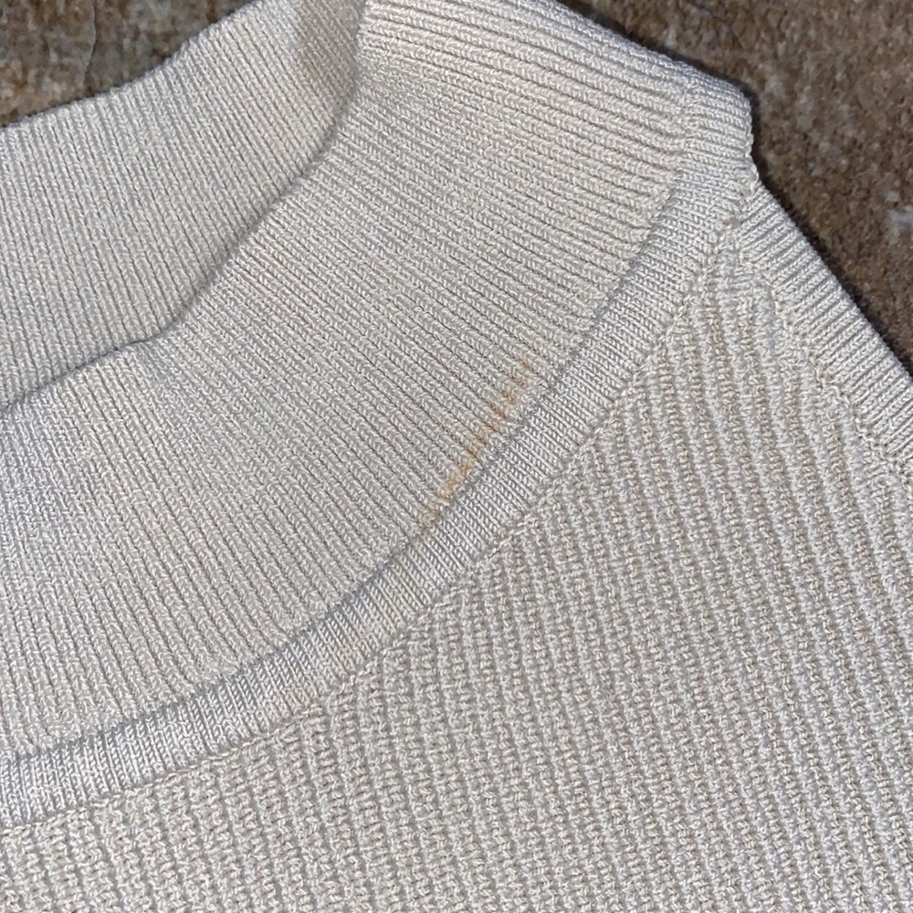 Aritzia Babaton Sculpt Knit Top - Picture 5 of 5